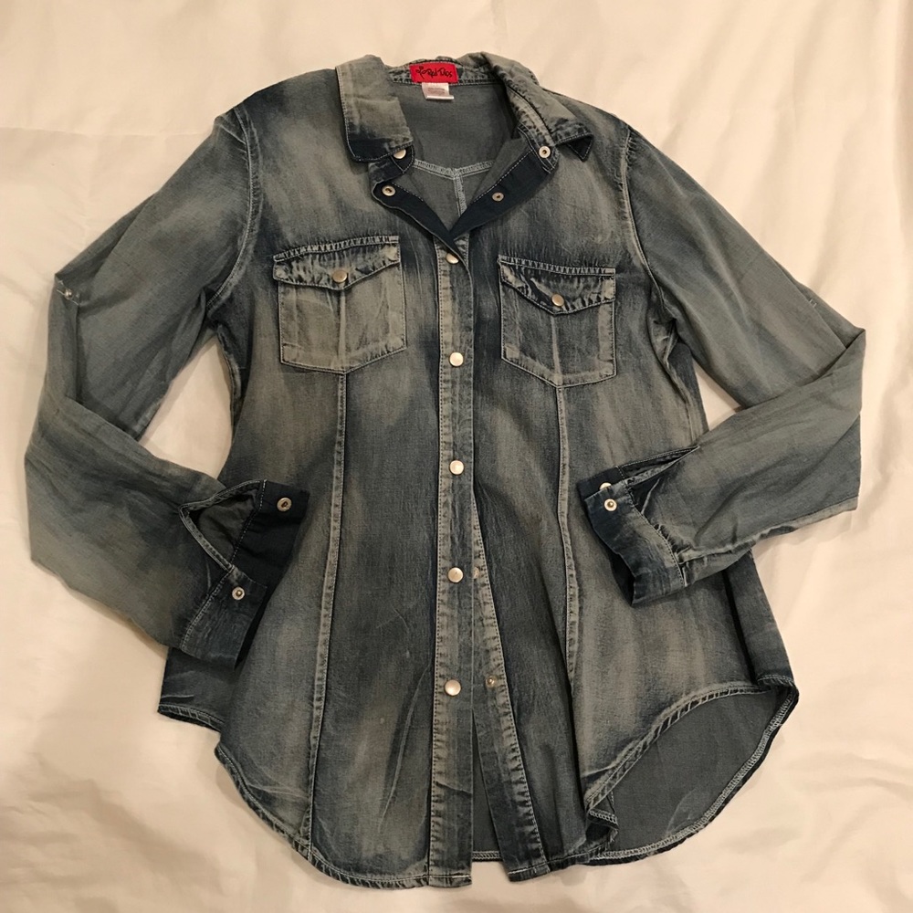 Fitted jean button down shirt